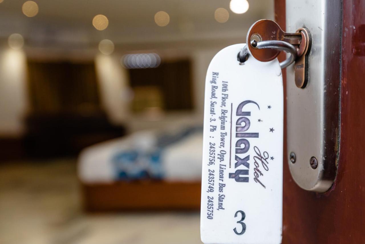 Hotel Galaxy Opp Surat Railway Station מראה חיצוני תמונה